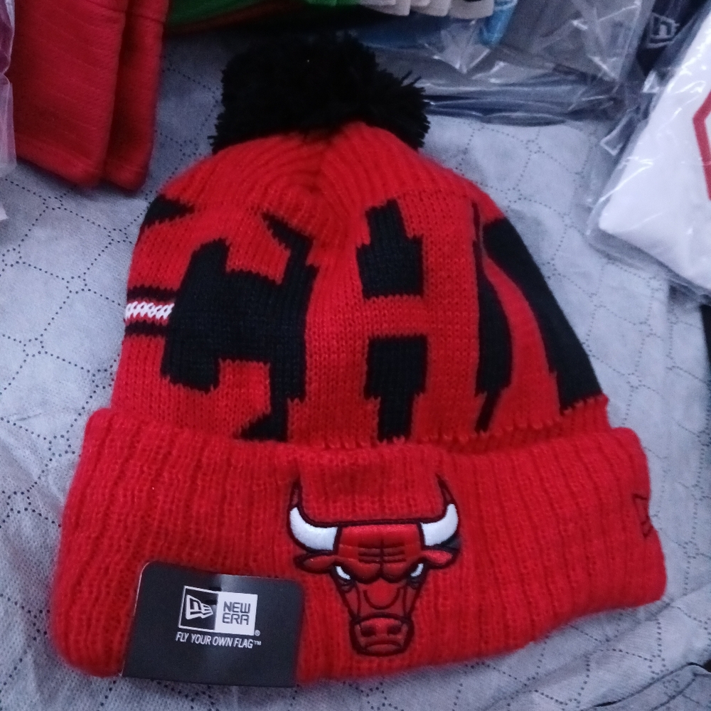 Chicago Bulls New Era beanie. Brand new. NWT